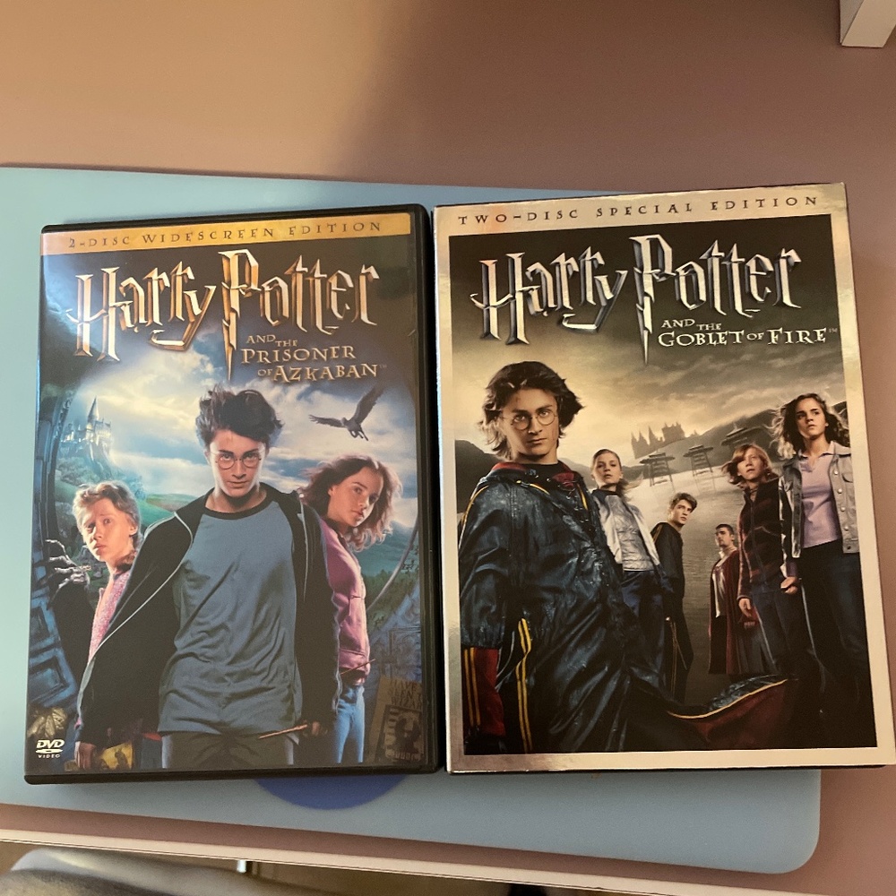 Harry Potter- DVDs (set of 2)
